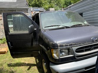 2000 Triton V8 Ford Van 137k Miles