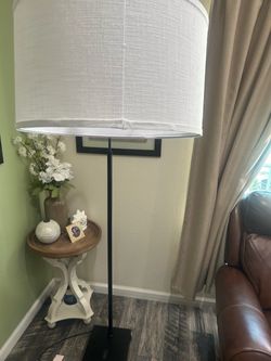 Arc floor lamp