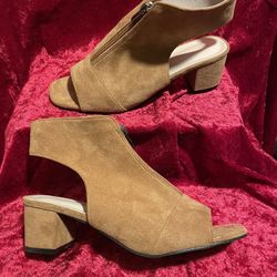 Zapatilla Estilo Bota