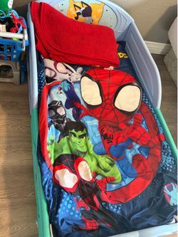 Toddler bed