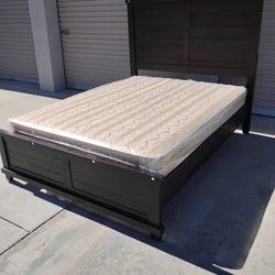 Queen Bed Frame With Mattress 