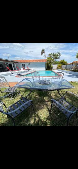 Garden Table And Chairs