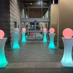 Led Cocktail Table For Your Party 