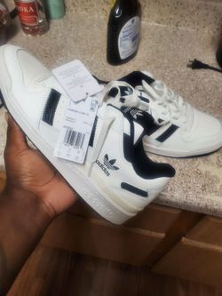Adidas forum low