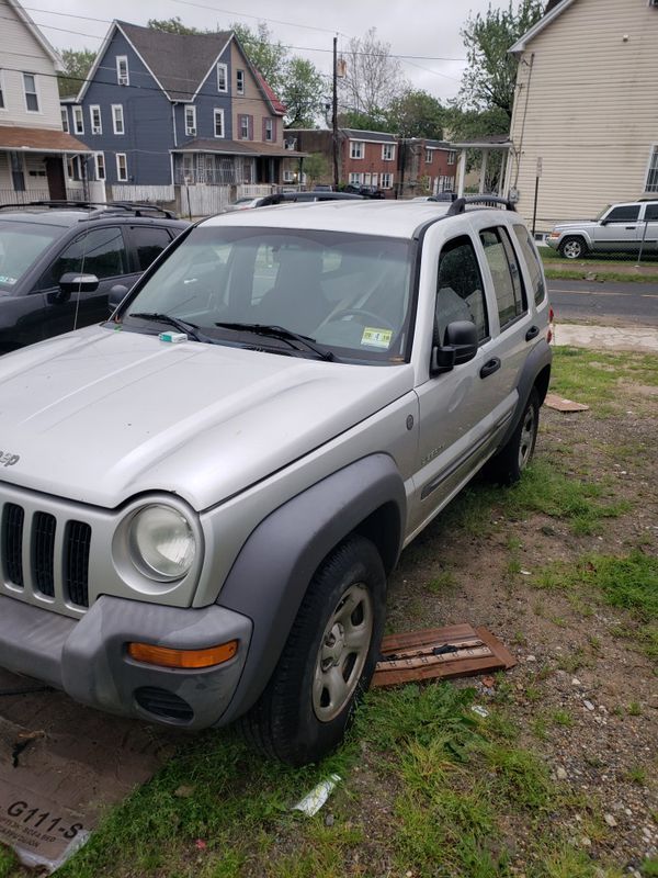 2004 Jeep liberty 3.7 for Sale in Camden, NJ OfferUp