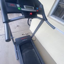 Treadmill 