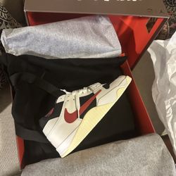 Jordan 5 / Travis Scott Tr