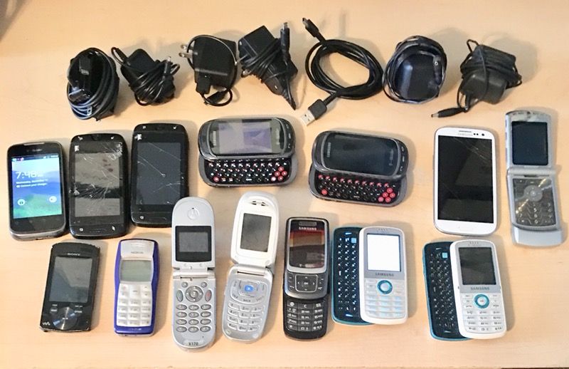 T-Mobile Old Samsungs, Nokia, ...etc with chargers