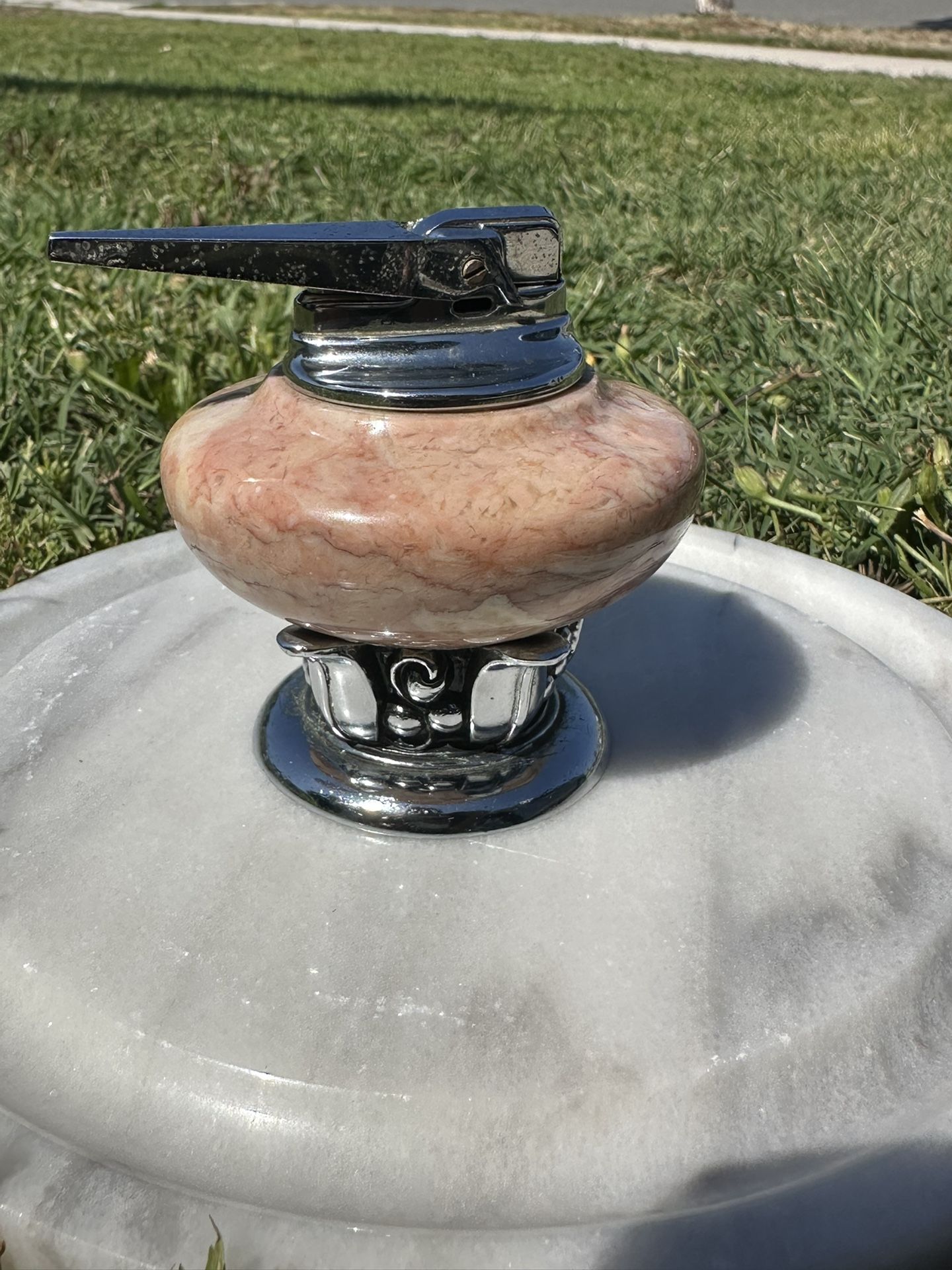 Vintage Tobacciana: Tabletop Lighter, MCM, Ronson Nordic "Varaflame Skoal" Pink Marble & Chrome