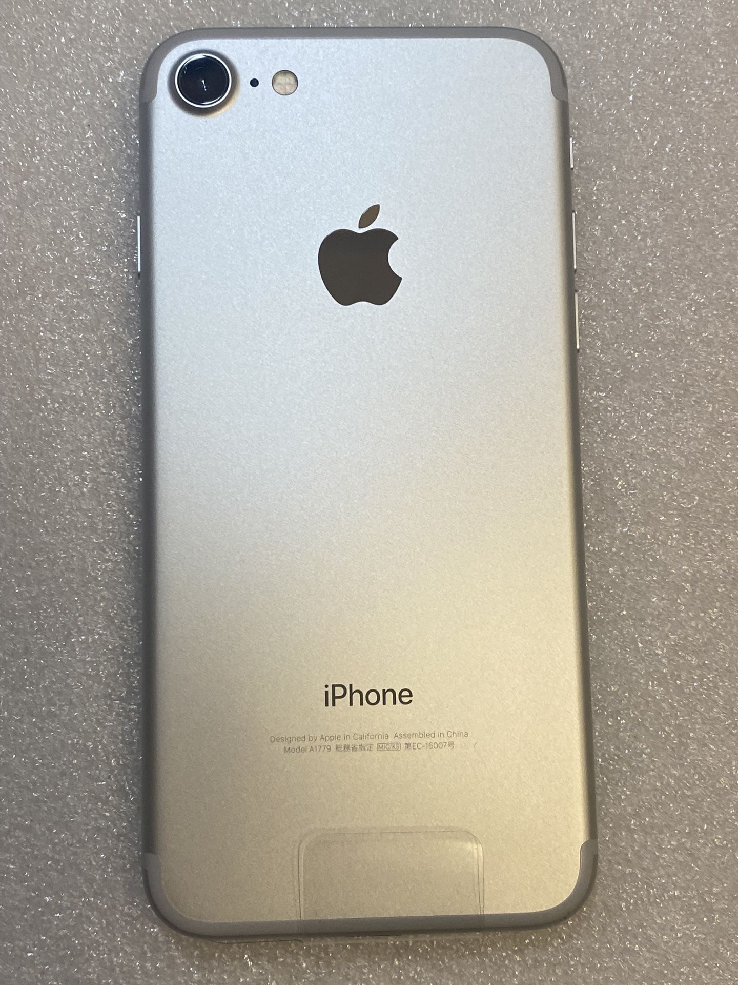 iPhone 7 Fully Unlocked