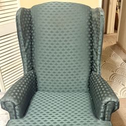 Wingback Armchair – Comfortable & Classic