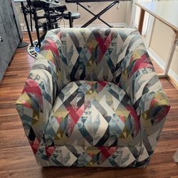 Swivel Accent Chair