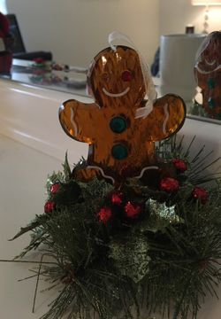 Gingerbread ornament $1