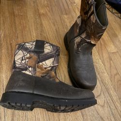 Boys Boots 6.5