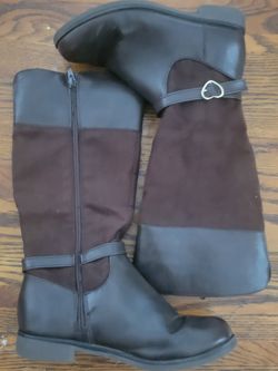 GIRLS BOOTS SIZE 3