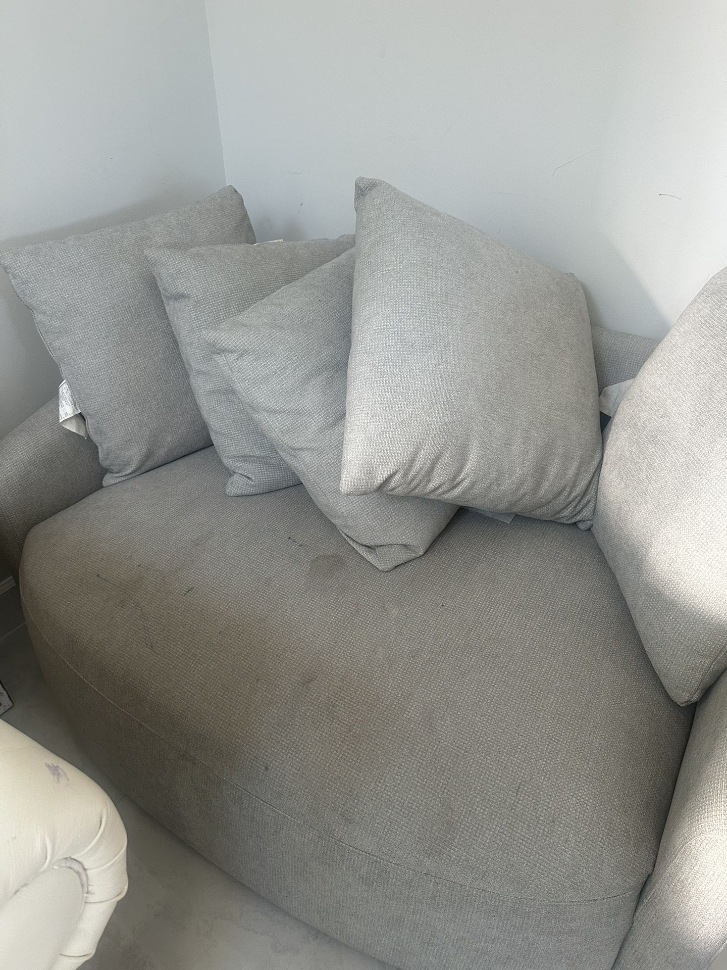 Swivel Cloth Oval Chair With Pillows 