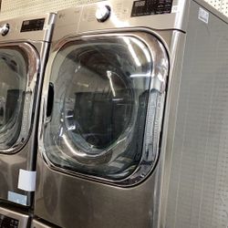 LG Washer 5.2 Cu Ft And Dryer 9.0. U Ft Set New Scratch And Dent 