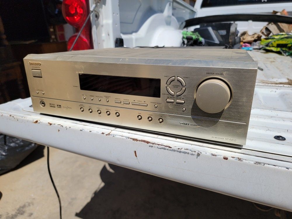 Onkyo Surround Sound Av Reciever HT-R410