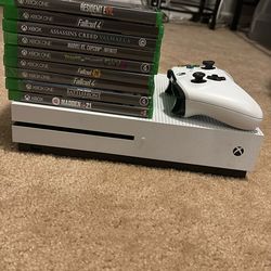 Xbox One S (Games included)
