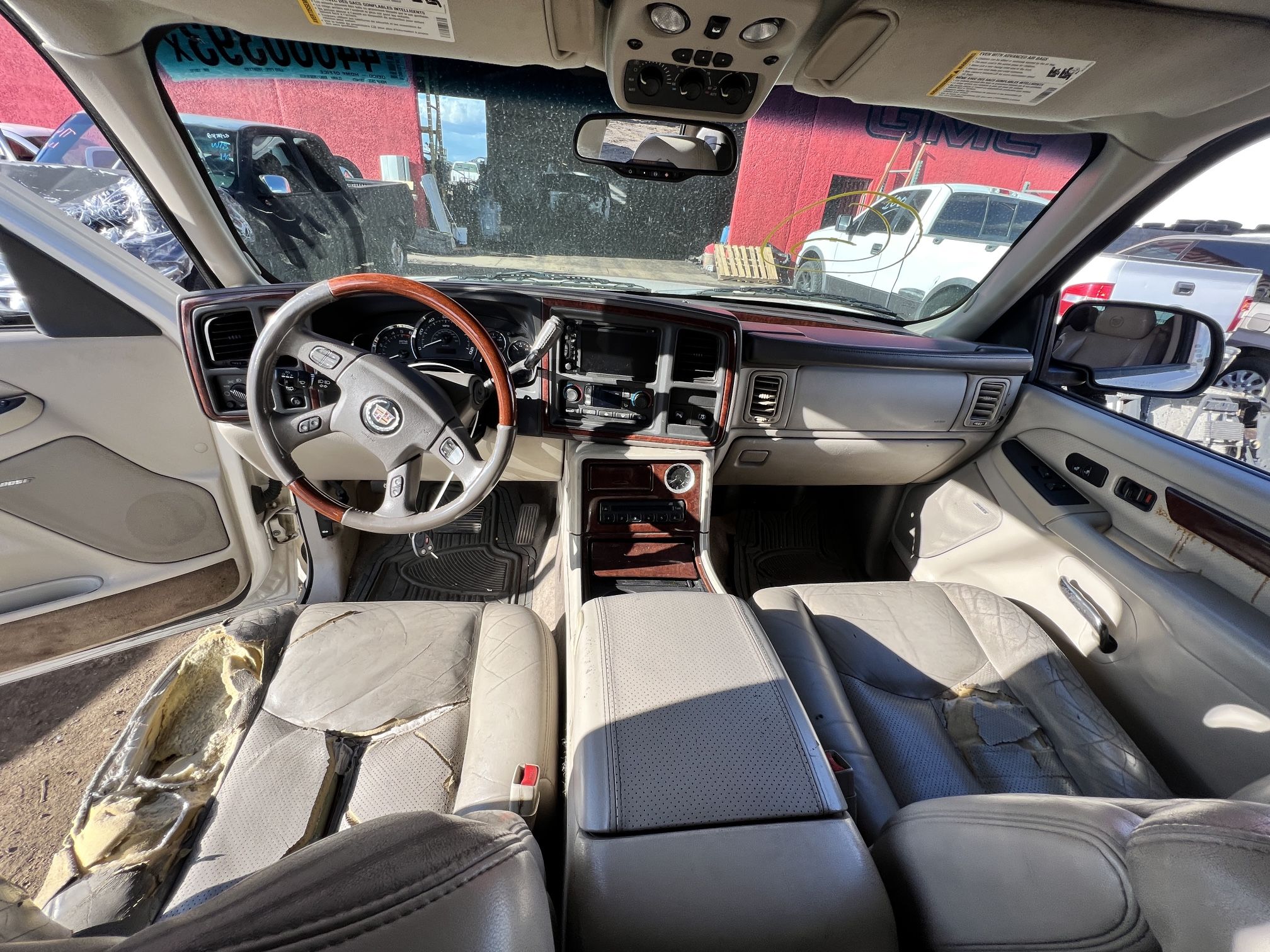 Escalade PARTS