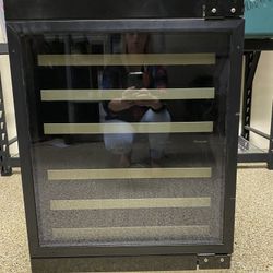 Thermador Dual Zone Wine Refridgerator