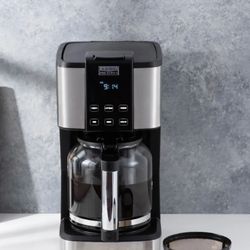 Bella Pro Series 14cup Touchscreen Coffee Maker