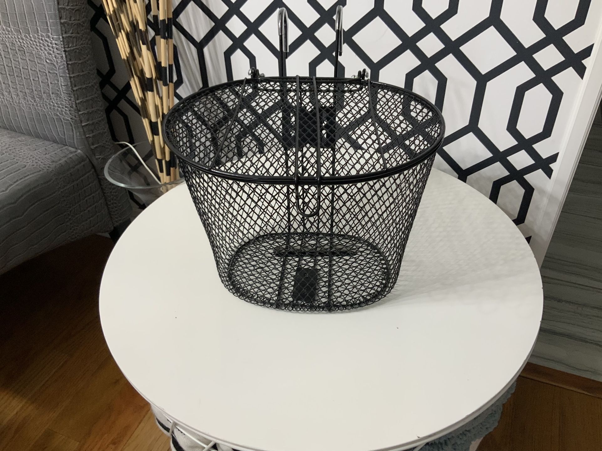 Metal Bike/bicycle Basket With Top $10