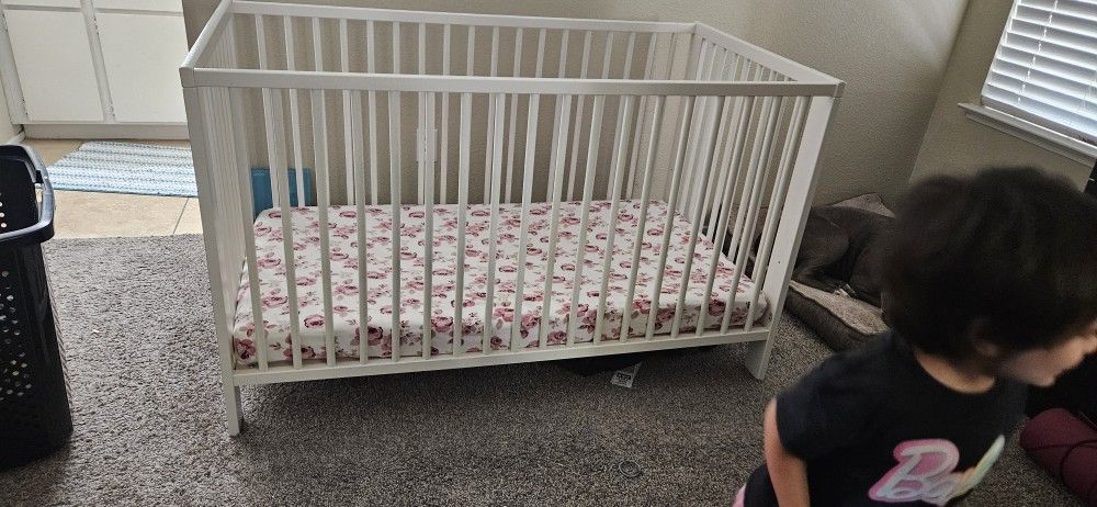 Crib W/mattress