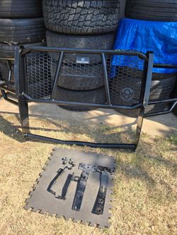 2500 0r 3500 Dodge ram ranch hand grill guard like neww