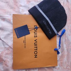 Louis Vuitton Beanie + LV Bag