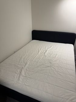Queen size bed+bed frame