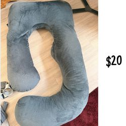 Pregnancy pillow