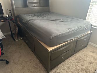 Queen beds with drawers underneath