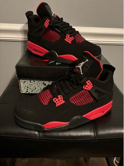 Red Thunder Jordan 4 Size 10 Men’s Sneakers