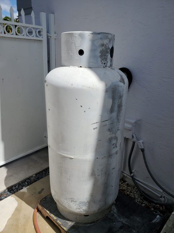 Propane tank, 200 liters for Sale in Miami, FL OfferUp