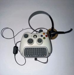 Xbox 360 Controller Bundle w/ Chatpad & Headset