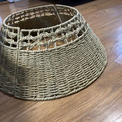 12”x9” Wicker Christmas Tree Collar