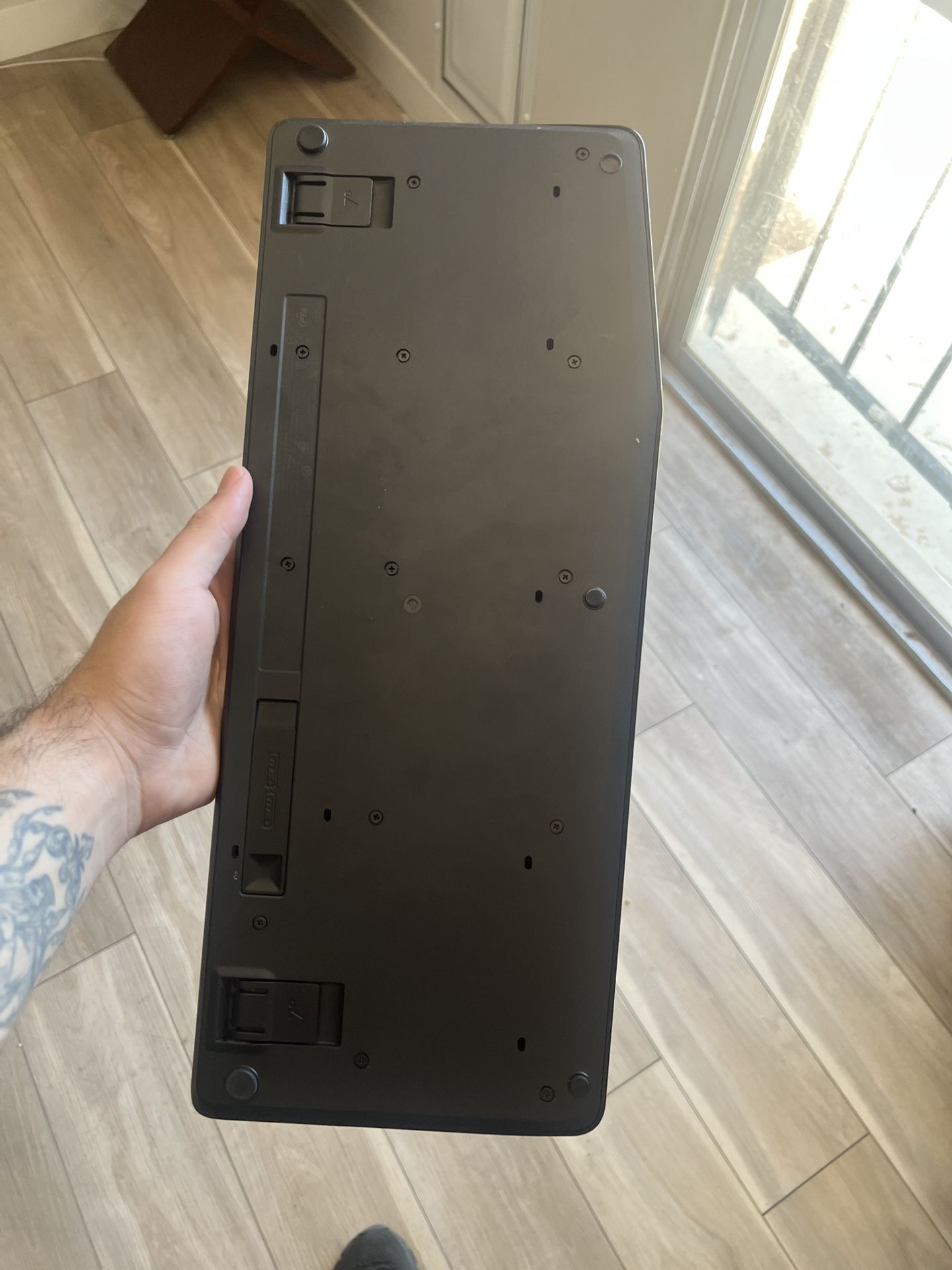 Logitech Basic Wireless Keyboard
