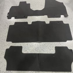 Original Gray Floor Mats for 11-17 Honda Odyssey Came Off Of 2016 Honda Odyssey 