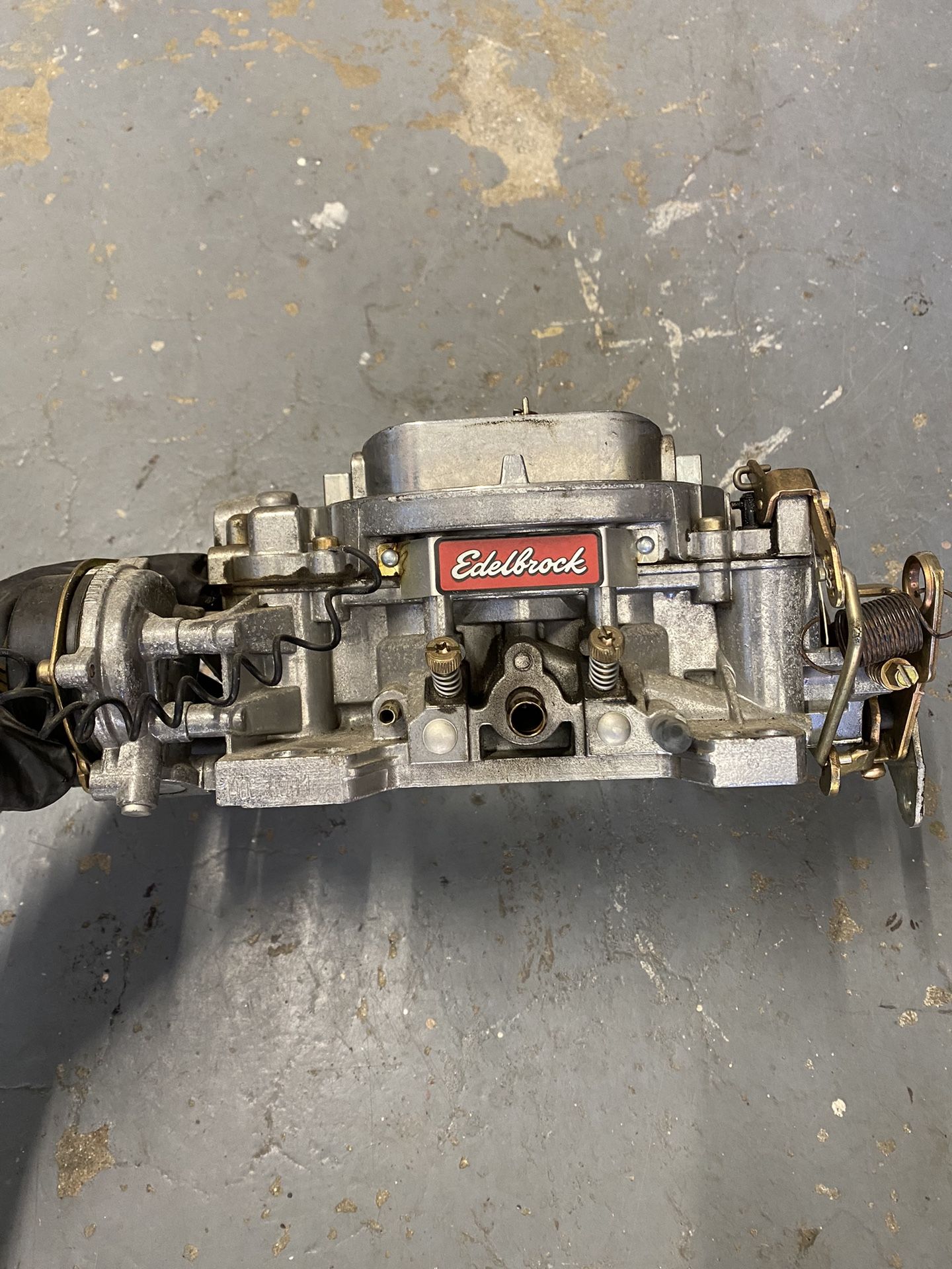 Edelbrock Performer Carb 600 CFM
