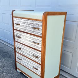 Dresser-vintage Four Drawer 