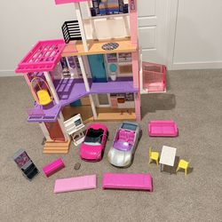 Barbie DreamHouse all toys in picture included