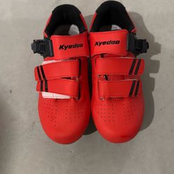 Peloton Shoes Size 37