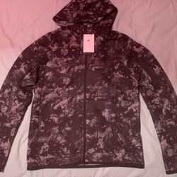 Nike Black & Gray Camouflage Jacket; Men’s S