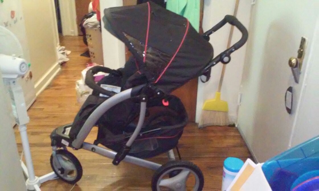 Graco Signature Series Jogger Stroller for Sale in Brooklyn, NY OfferUp