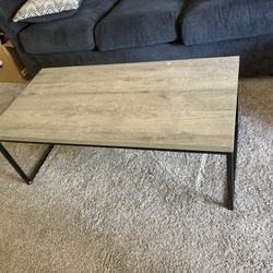 End Table/ Coffee Table