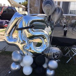 Raiders Balloon Bouquet 