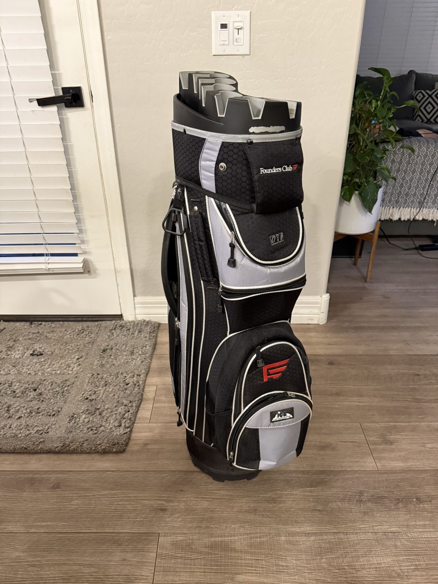 Founders Club Golf Bag