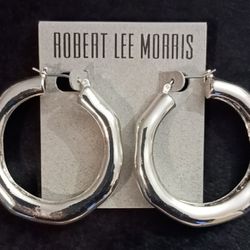 NWT Robert Lee Morris Women's Large Metallic Sculpted Hoops.