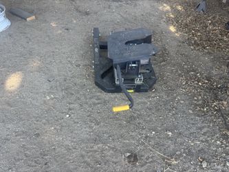 5th wheel hitch $500 OBO